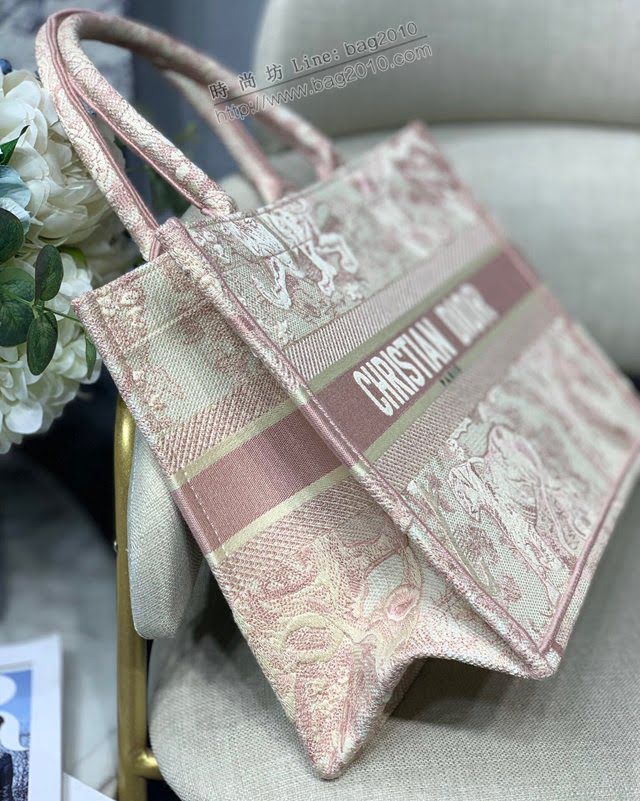 Dior女包 迪奧Book Tote粉老虎小號托特包 Dior刺繡購物袋  dfk1601